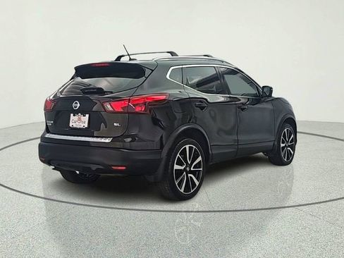 Used 2017 Nissan Rogue Sport SL w/ SL Premium Package FWD image 6