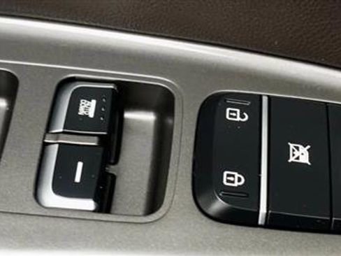 Used 2020 Kia Optima LX image 30