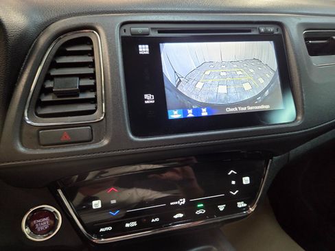 Used 2018 Honda HR-V EX image 20
