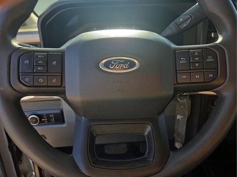 Used 2023 Ford F250 XL w/ XL Chrome Package image 31