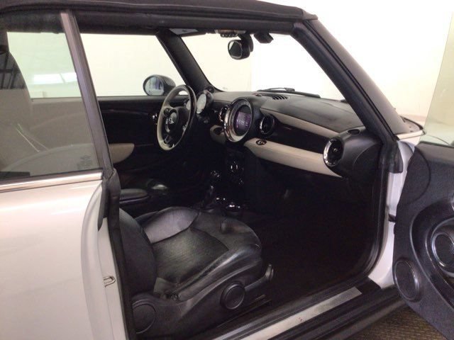 Used 2013 MINI Cooper S w/ Technology Pkg 1 FWD image 8