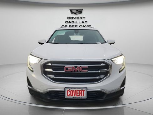 Used 2021 GMC Terrain SLT image 2