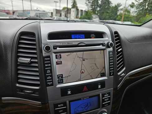 Used 2012 Hyundai Santa Fe Limited w/ Navigation Pkg 4 FWD image 21