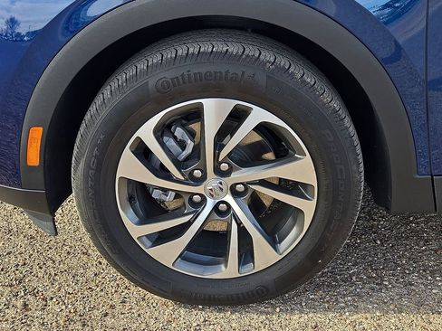 Used 2023 Buick Envision Essence image 10