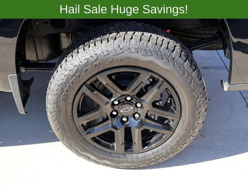 Used 2025 Chevrolet Silverado 1500 Custom Trail Boss AWD/4WD image 14
