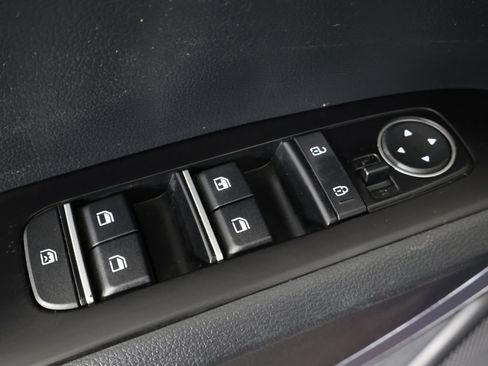 Used 2022 Kia Soul GT-Line FWD image 35