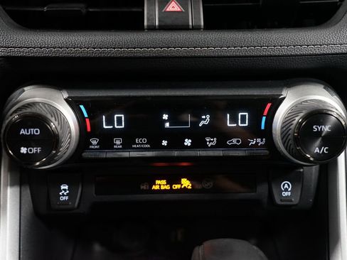 Certified 2024 Toyota RAV4 XLE FWD image 20