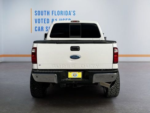 Used 2011 Ford F250 Lariat w/ Lariat Interior Pkg image 4