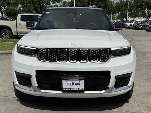 Used 2025 Jeep Grand Cherokee L Summit AWD/4WD image 10