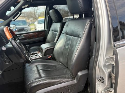 Used 2015 Lincoln Navigator 4WD image 9