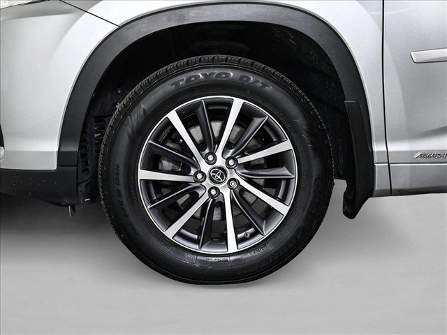 Used 2017 Toyota Highlander XLE w/ Protection Package #3 AWD/4WD image 24