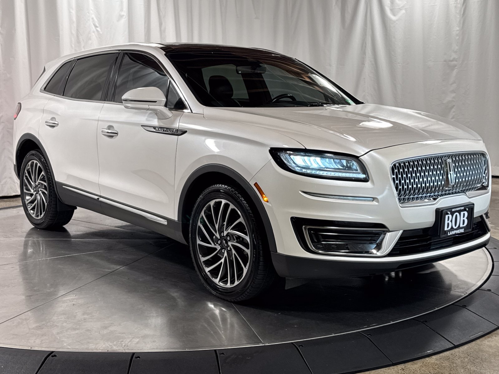Used 2019 Lincoln Nautilus Reserve AWD/4WD image 7