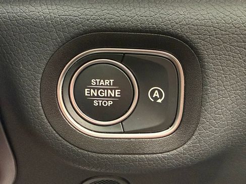 Used 2026 Mercedes-Benz GLS 450 4MATIC image 46