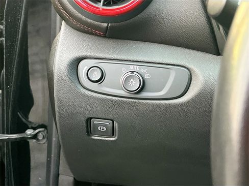 Used 2022 Chevrolet Blazer RS image 10