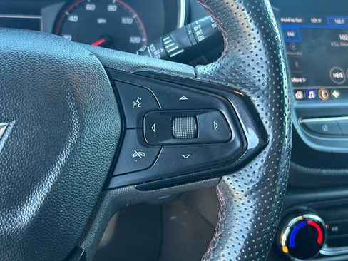 Used 2022 Chevrolet TrailBlazer RS FWD image 19