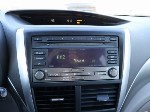 Used 2010 Subaru Forester 2.5X Limited image 19