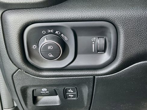 Used 2024 RAM 1500 Big Horn AWD/4WD image 10