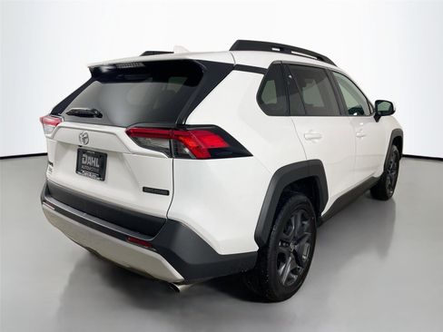 Used 2024 Toyota RAV4 Adventure image 7