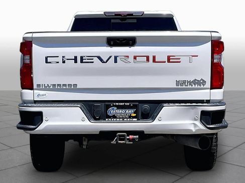 Used 2023 Chevrolet Silverado 2500 High Country w/ Z71 Off-Road Package AWD/4WD image 8
