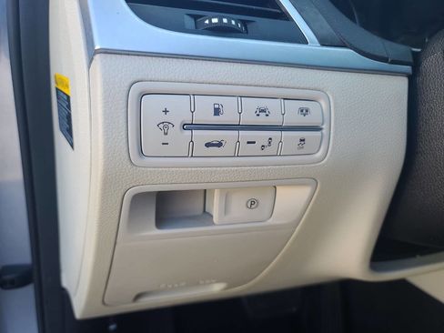 Used 2016 Hyundai Genesis 3.8 w/ Option Group 04 image 25