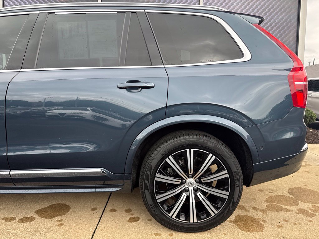 Used 2023 Volvo XC90 B6 Plus AWD/4WD image 14