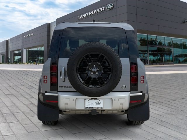 Used 2023 Land Rover Defender 90 S AWD/4WD image 4