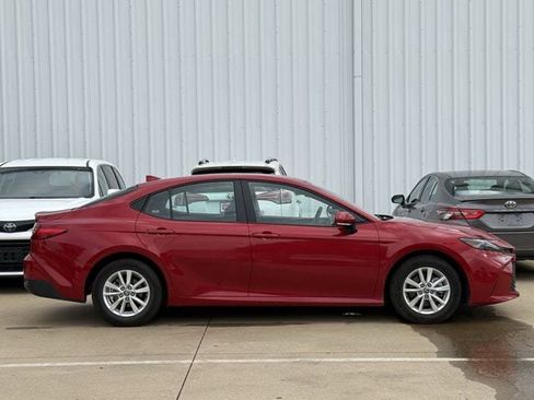 Used 2026 Toyota Camry LE FWD image 3