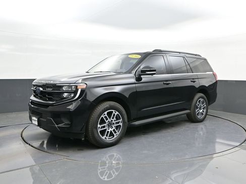 New 2025 Ford Expedition Active image 28