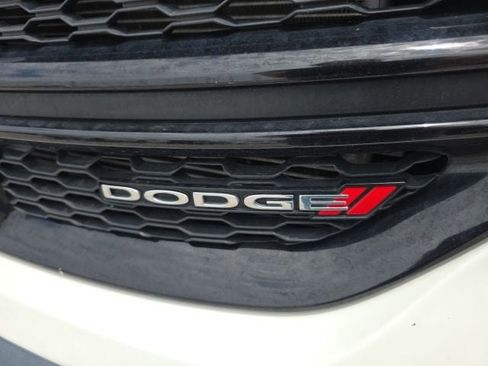 Used 2017 Dodge Journey Crossroad FWD image 9