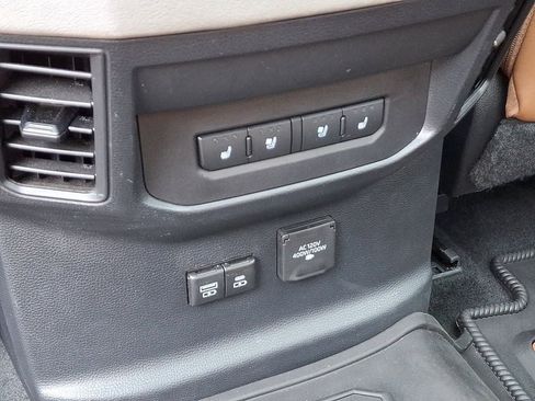 Used 2023 Toyota Tundra 1794 Edition AWD/4WD image 11