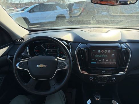 Used 2018 Chevrolet Traverse LT image 10