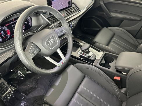 Used 2024 Audi SQ5 Premium Plus w/ Premium Plus Package image 9