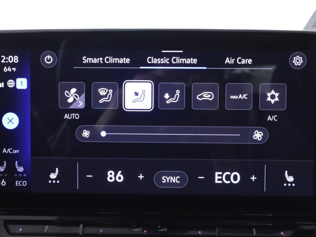Used 2023 Volkswagen ID.4 Pro AWD/4WD image 19