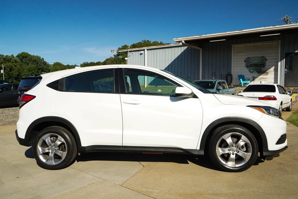 Used 2021 Honda HR-V LX image 3