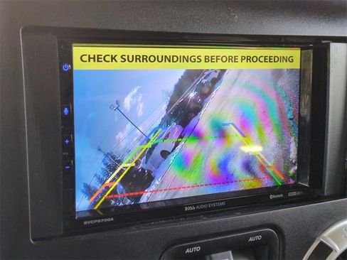 Used 2016 Jeep Wrangler Unlimited Sahara w/ Dual Top Group image 20