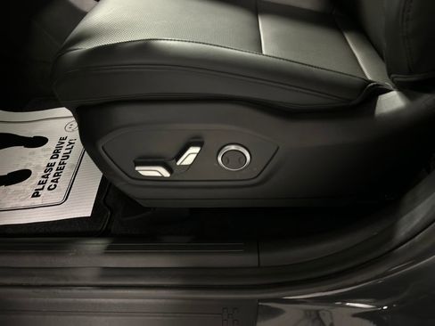 Used 2025 Hyundai Santa Fe SEL image 11