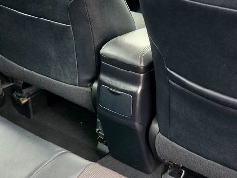 Used 2014 Toyota Corolla S image 33