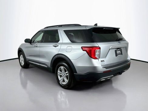 Used 2024 Ford Explorer XLT w/ Equipment Group 202A AWD/4WD image 10