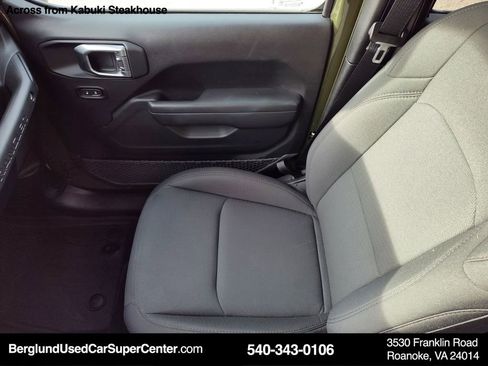 Used 2023 Jeep Wrangler Unlimited w/ 8.4" Radio Group image 31