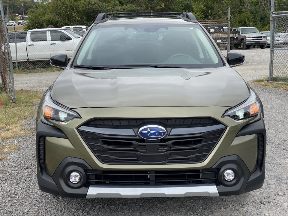 Used 2024 Subaru Outback Premium w/ Popular Package #1A AWD/4WD image 1