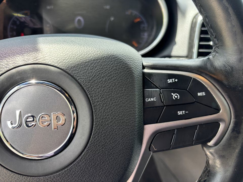 Used 2021 Jeep Grand Cherokee Limited RWD image 35