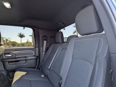 Used 2022 RAM 2500 Big Horn w/ Night Edition image 16