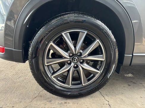 Used 2018 MAZDA CX-5 Touring w/ Preferred Equipment Package AWD/4WD image 24