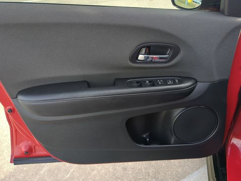 Used 2020 Honda HR-V Sport image 13