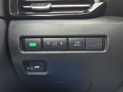 Used 2021 Nissan Sentra SR image 20