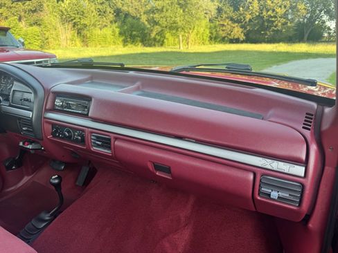 Used 1995 Ford F250 4x4 Regular Cab image 21