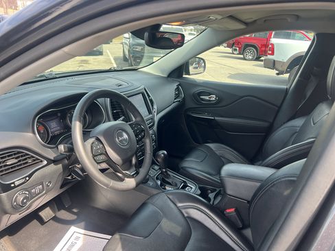 Used 2023 Jeep Cherokee Altitude Lux image 7