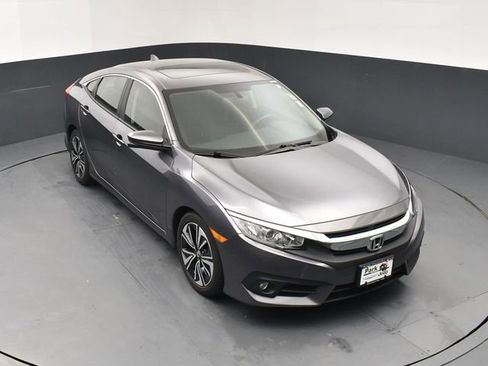 Used 2018 Honda Civic EX-T image 13