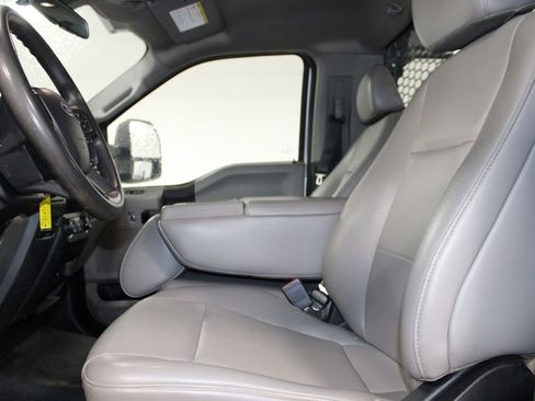 Used 2021 Ford F550 4x4 Regular Cab Super Duty image 16
