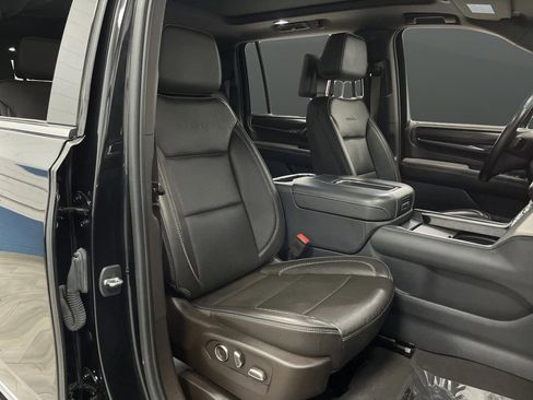 Used 2023 GMC Yukon XL Denali image 33